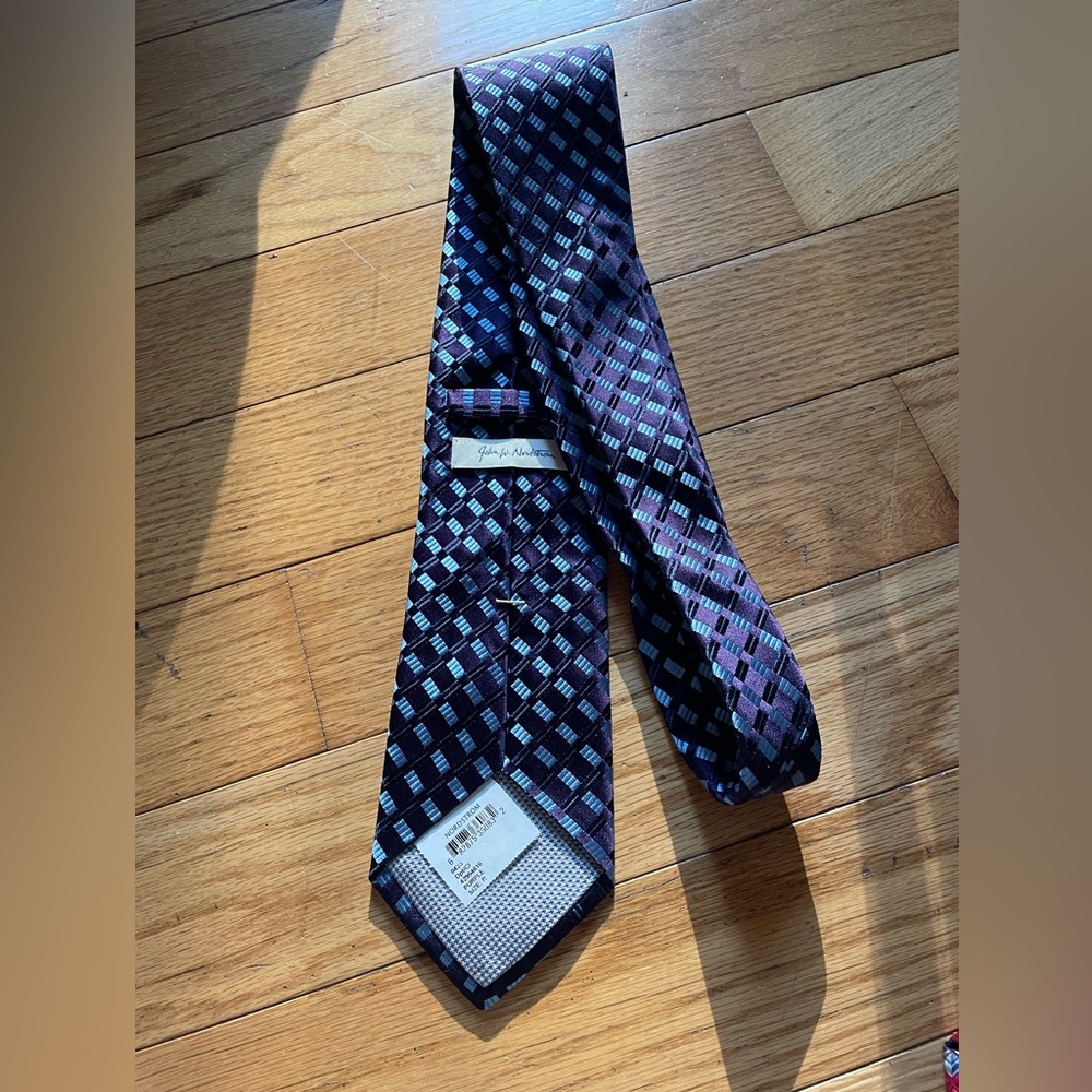 Nordstrom tie.